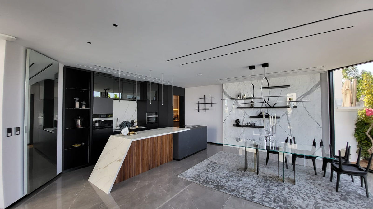 Kitchen wide